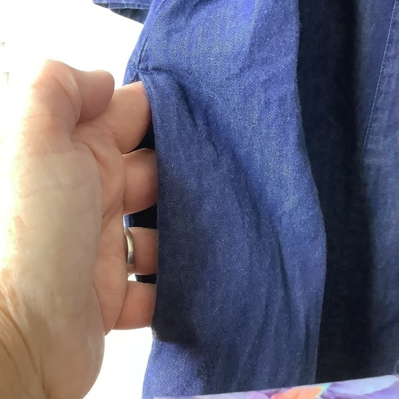 Lane Bryant Size 14/16 100% Cotton Blue Chambray Top V-neck Drawstring Roll Tab - Picture 5 of 10